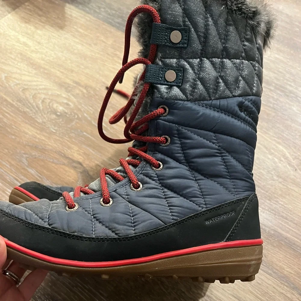 Boots - Picture 5 of 6